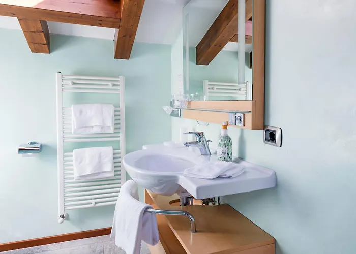 Alveluu Ristorante E Resort Tremezzo