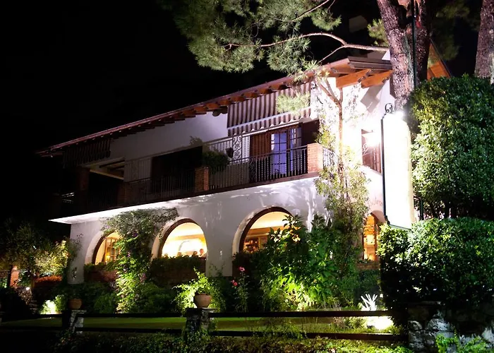 Ośrodek wypoczynkowy Alveluu Ristorante E *